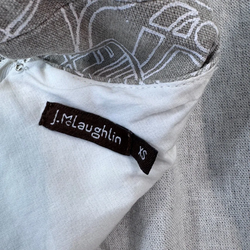 J. McLaughlin Cityscapes Shift Dress Sleeveless XS Taupe Preppy MOD Artsy Modern